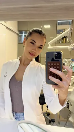 Dra. Daniela Menezes